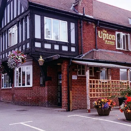 Upton Arms Hotel-3
