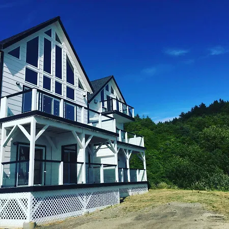The Castle Inn Of The Lost Coast-3