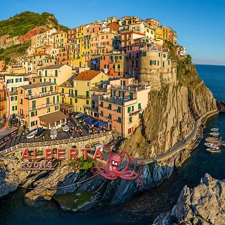 Alberta Rooms Manarola-2