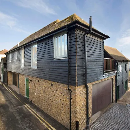 Boat House-3