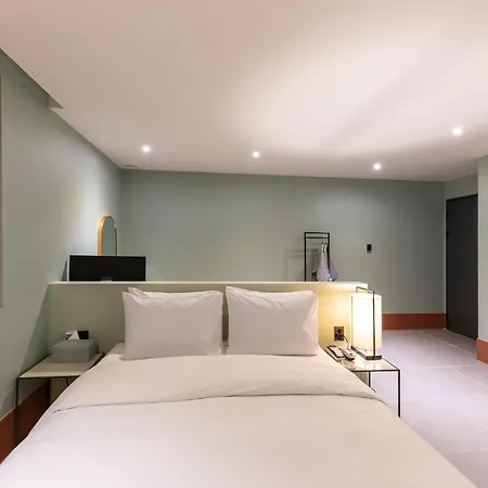 Brown Dot Hotel Seong Seo-2