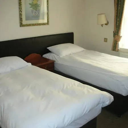 Abbey Lodge Hotel-3