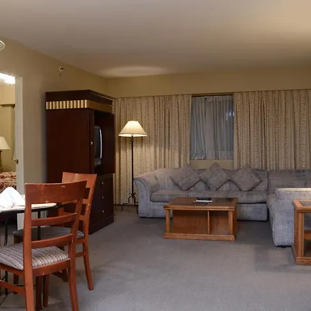 Rosellen Suites At Stanley Park-3