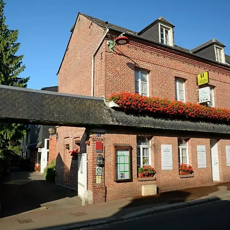 Hotel Restaurant La Paix La Robe Et Le Palais-3