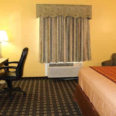 Magnolia Inn And Suites Southaven-3