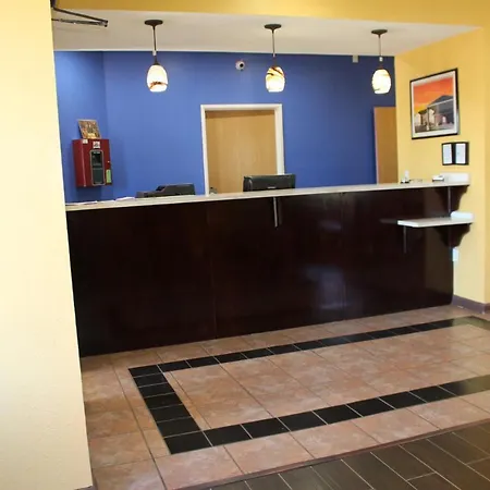 Home Gate Inn & Suites-2
