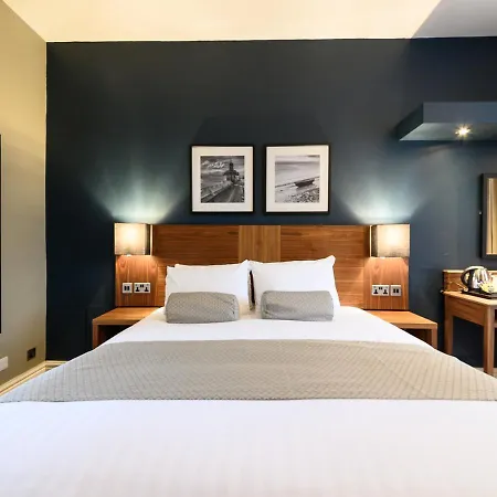 The County Hotel By Innkeeper'S Collection-3