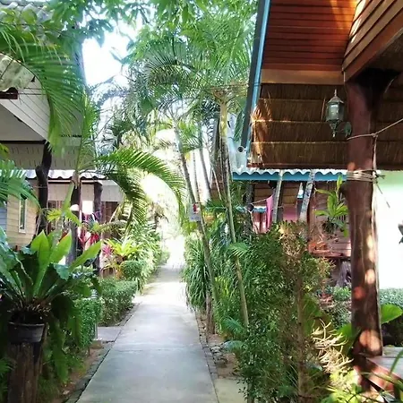 Lanta New Coconut Bungalow-3