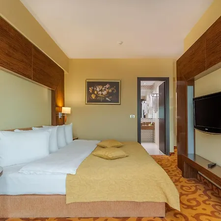 Rin Grand Hotel-3