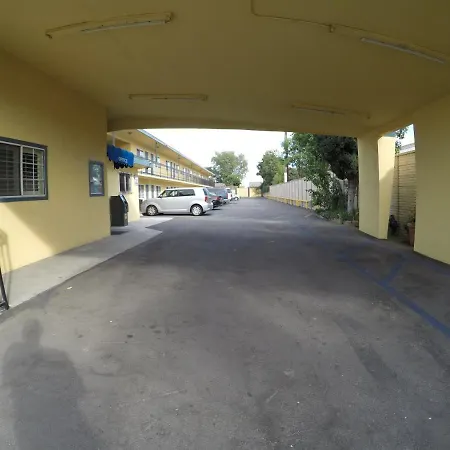 Calico Motel-2