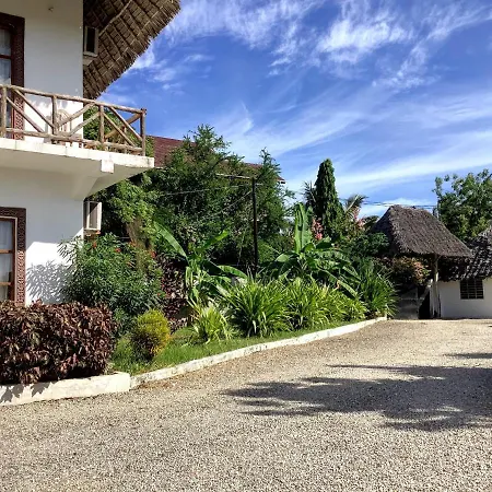 Shamba Lodge-3