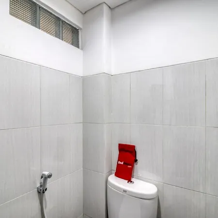 Reddoorz Syariah Near Galeria Mall Yogyakarta-3