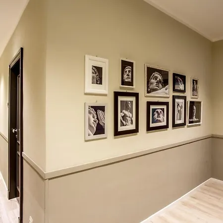 Nazionale 51 L Rooms-3