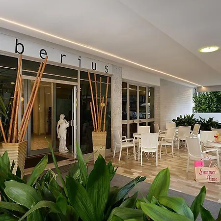 Hotel Tiberius-2