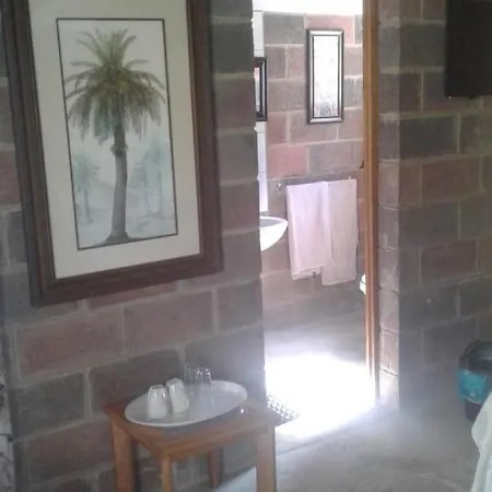 Lothian Rd Cottage-2