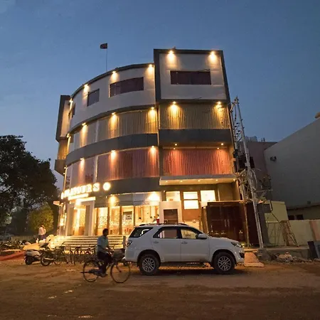 Hotel Vagmi-3