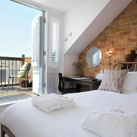Cliftonville Townhouse-2