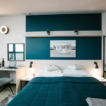 Hotel Blue-2