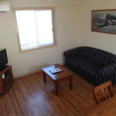 Sonbern Lodge Motel-3