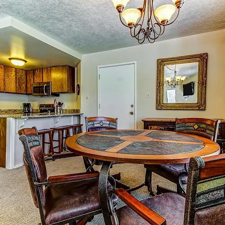 Brianwood Condos-3