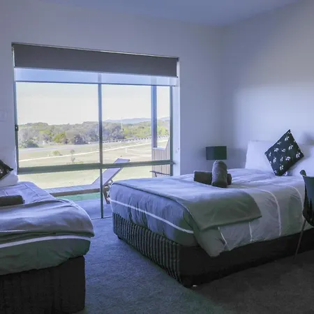 The Surfside Beaumaris-2