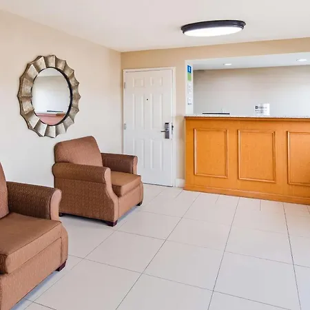 Surestay Hotel By Best Western Tupelo North-3