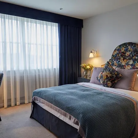 Hertford House-3
