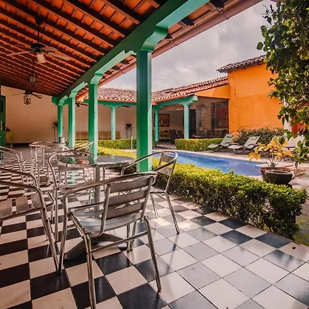 Hotel El Convento Leon Nicaragua-2