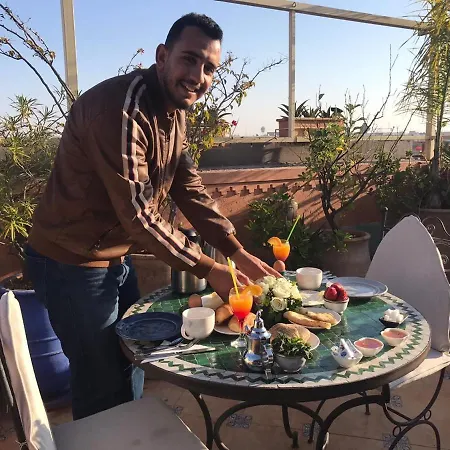 Riad Johnboy-3