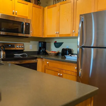 Long Trail House Condominiums At Stratton Mountain Resort-2