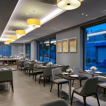 Golden Season Hotel-3