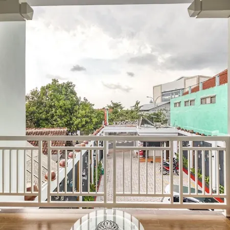 Reddoorz Plus Near Gembira Loka Zoo 2-2