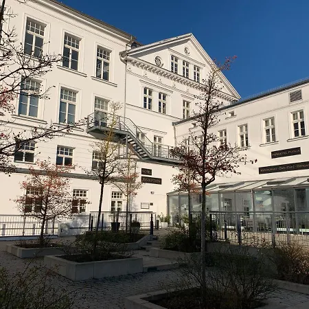 Parkhotel Putbus International-3
