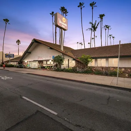 Vagabond Inn Ventura-2