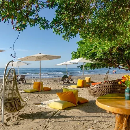 La Dolce Vita - On The Beach - Samara-3