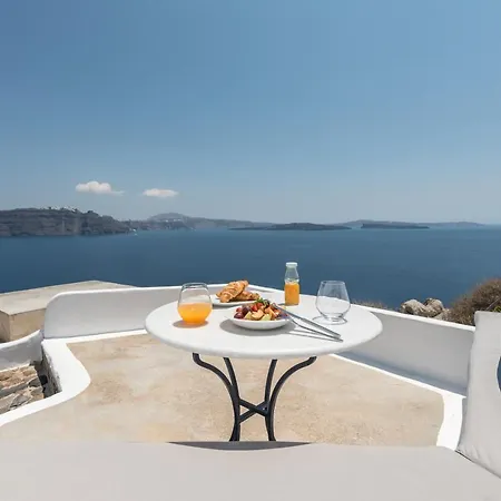 Chelidonia Luxury Suites-3
