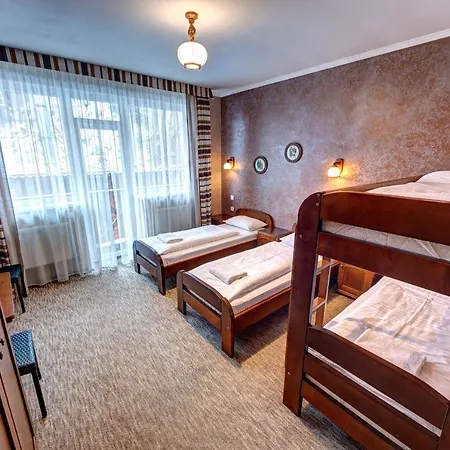 Готель Гуцулія-3