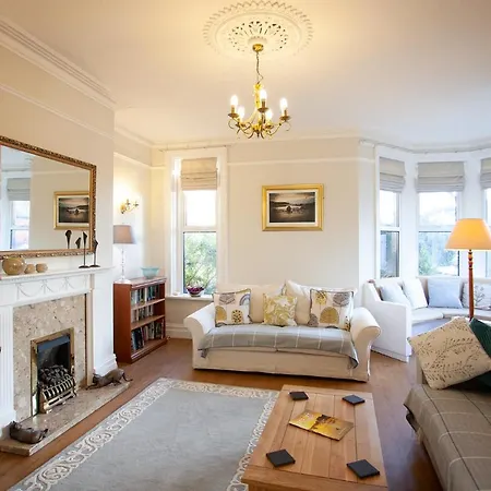The Castleton-3
