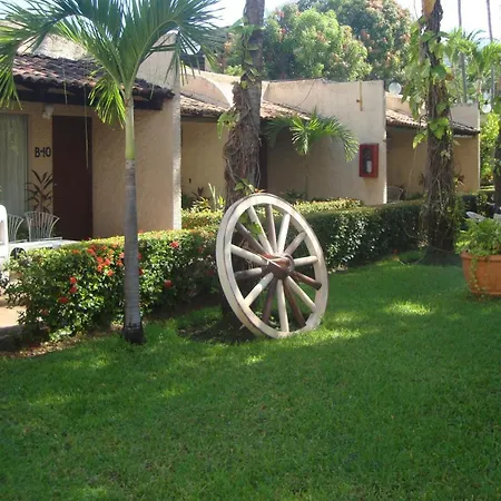 Sands Acapulco Hotel & Bungalows-2