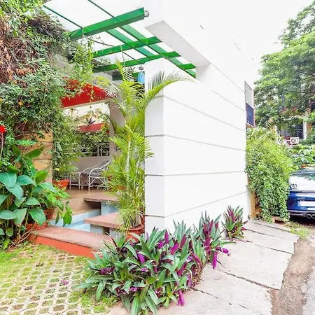 Oyo 554 Hotel Red Carpet Residence-2