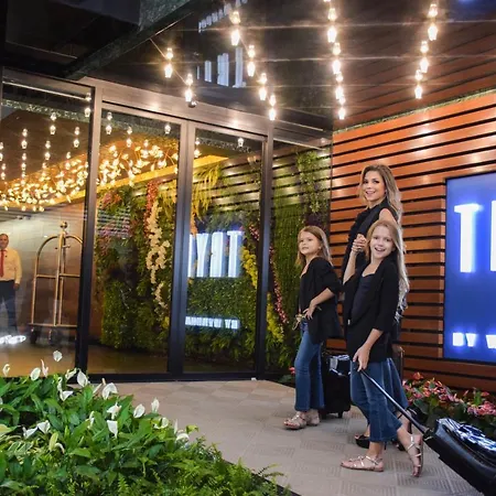Tryp By Wyndham Santa Cruz-3