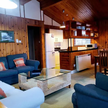 Loch Monzievaird Chalets-3
