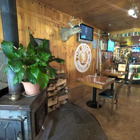 Pine Hill Arms Hotel-2