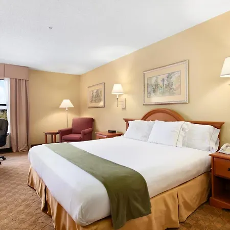 Days Inn By Wyndham Selma-3