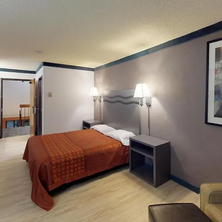 Waconia Inn And Suites-3