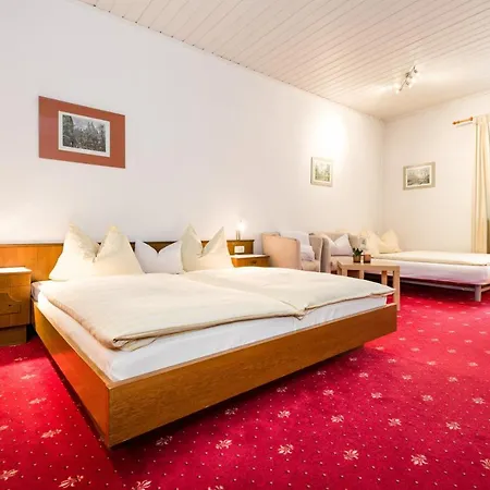 Hotel Goldener Hirsch-2