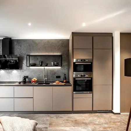 Primera Apartments & Boardinghouse-3
