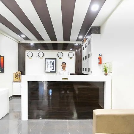 Eco Inn Hotel By Lime Tree-3