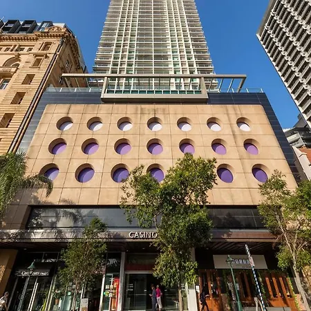Oaks Brisbane Casino Tower Suites-3