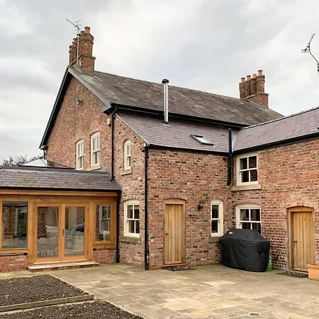 Hollies Farm B&B-2